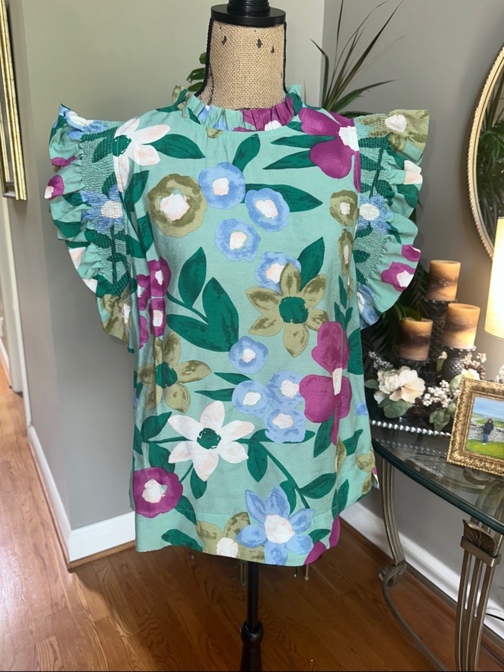 JODIFL  Floral Ruffle Sleeve Blouse with Pink & Blue Blooms NWT size Large 🌸